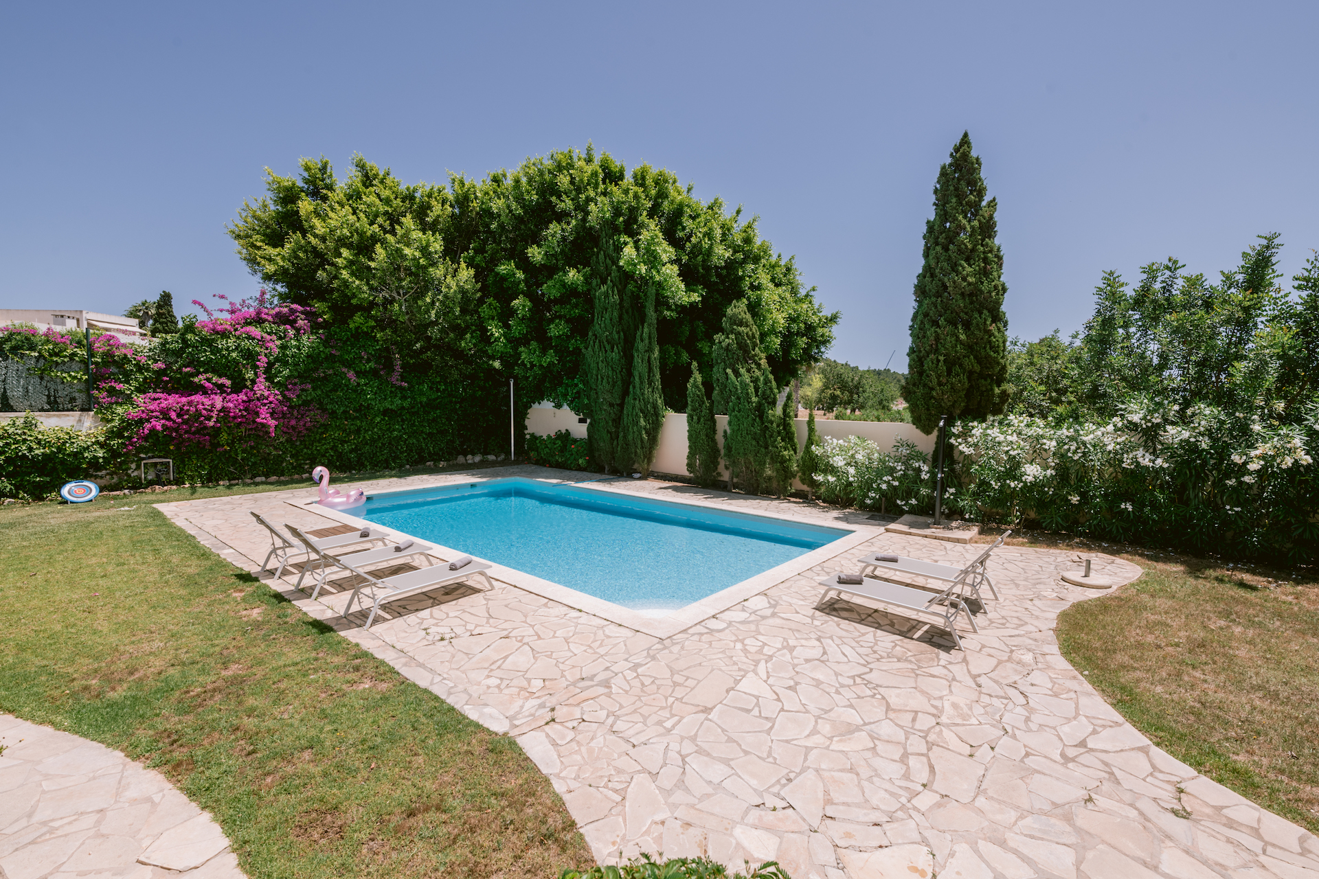 Resa Estates Ibiza te koop for sale huis villa Jesus pool area zwembad prive.jpg